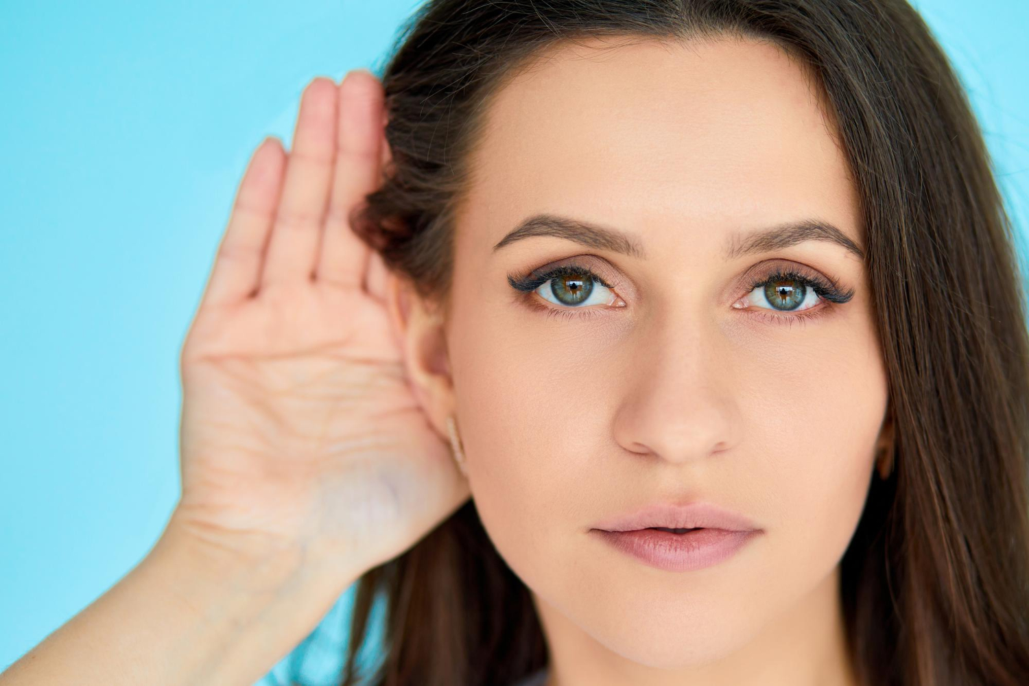 Cum pot spray-urile pentru urechi sa va pastreze urechile curate si sanatoase?