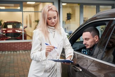 Franșiză, CDW sau asigurare completă: care e diferența la o mașină închiriată?